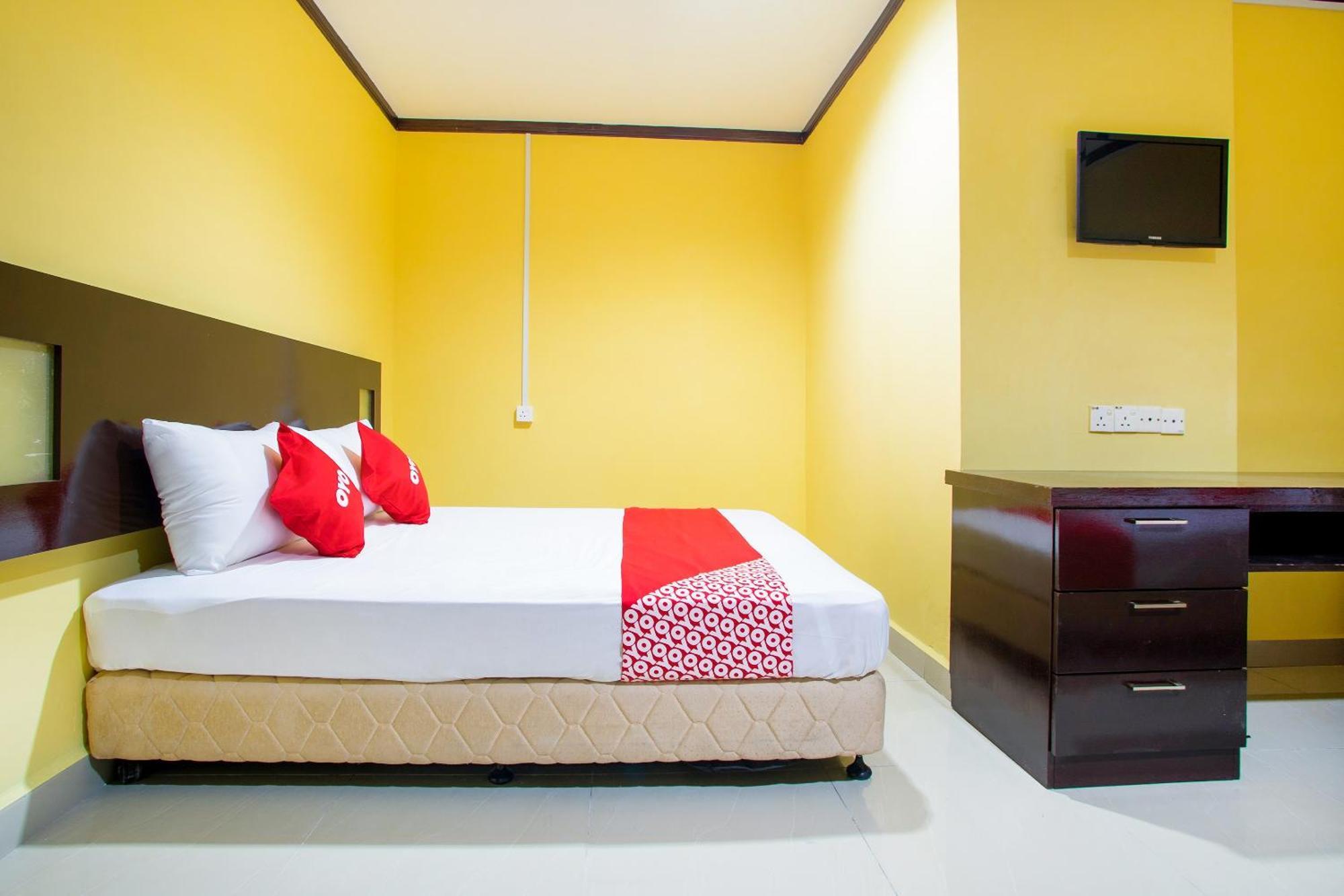 Super Oyo 1219 Hotel Bbk Klang Exterior photo